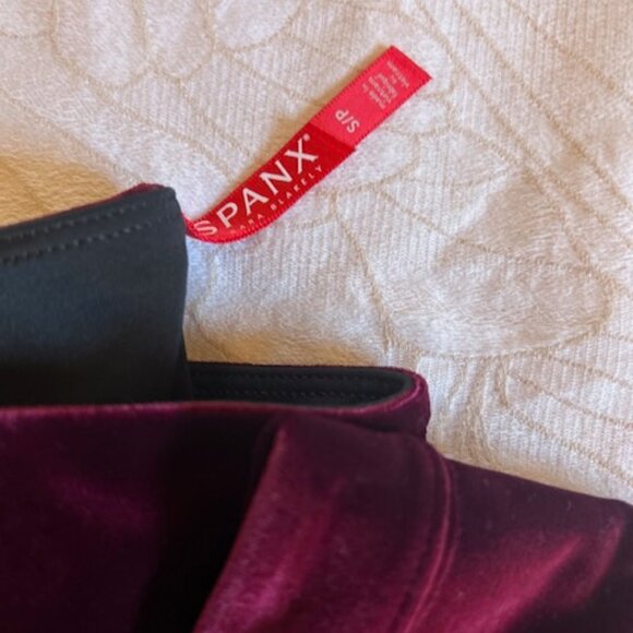Burgundy velvet Spanx tights in size small - Picture 3 of 4